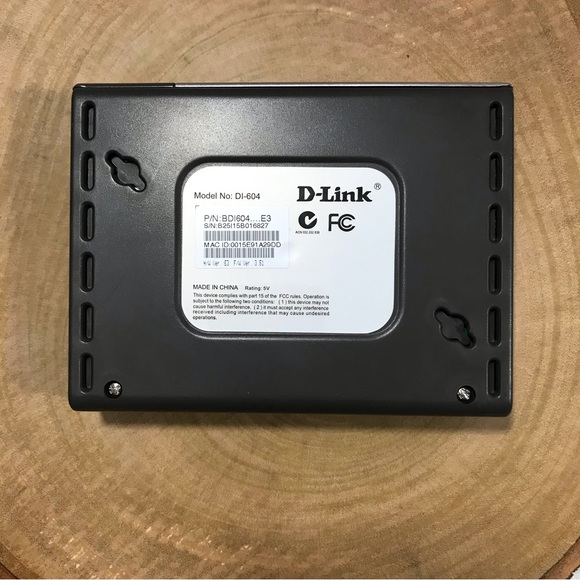 D-Link DI-604 Cable/DSL Wired Ethernet Broadband Router - Picture 6 of 16